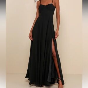 Medium black flowy gown